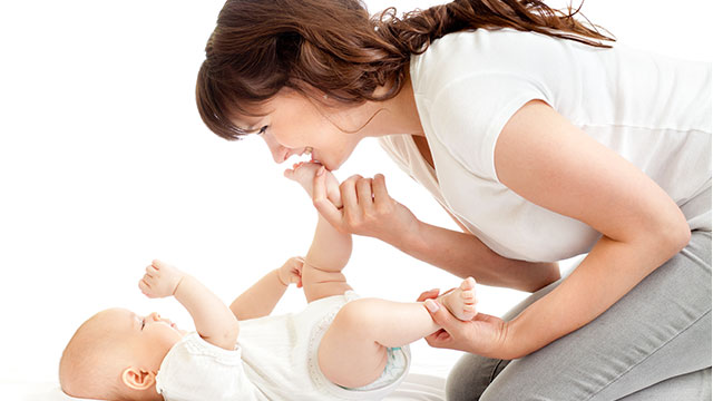 Criança com lábio leporino